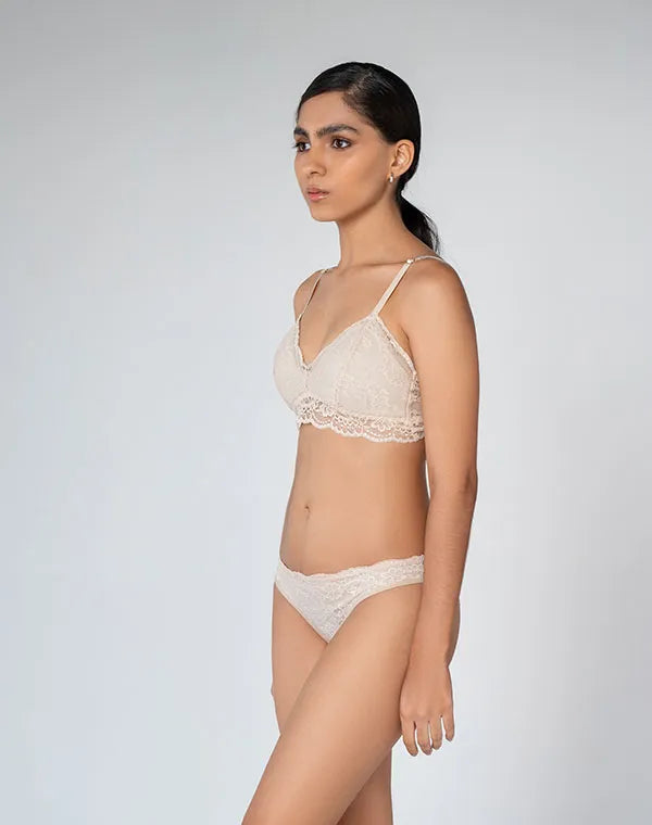 Ivory Laguz Set